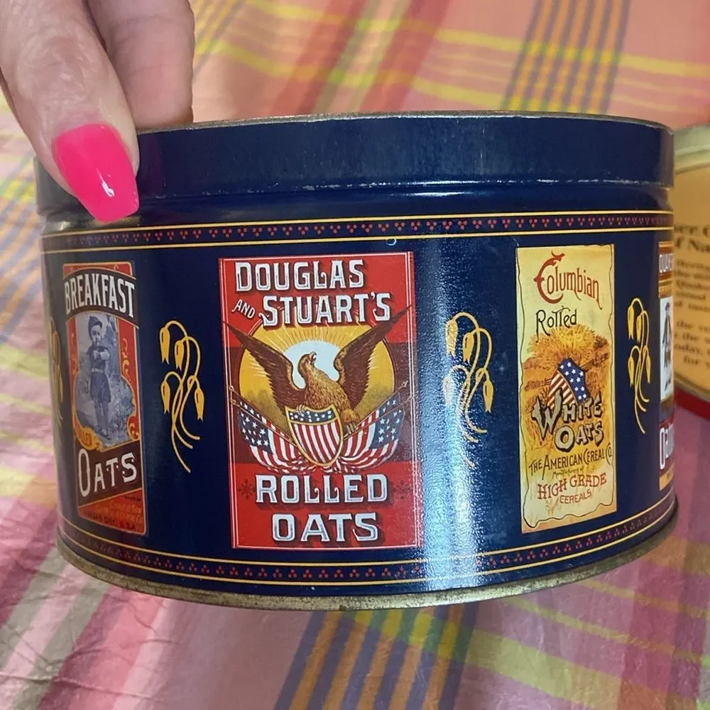 Vintage pure Quaker Oats storage tin